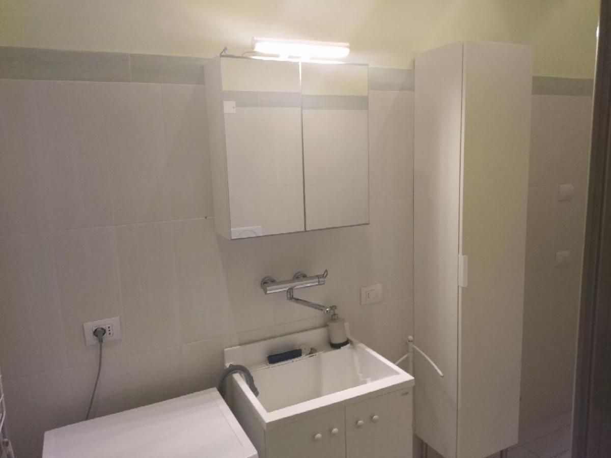 Room In Guest Room - Single Room Between Padua And Chioggia Brugine Екстериор снимка